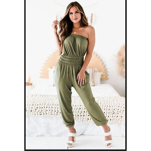 NWOT Blue B Strapless Jumpsuit Smocked Olive Green Casual Size Large Jersey Knit